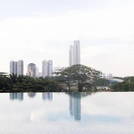 Seaview Condo Near Rf Mall, Food Court & Free Netflix 조호르 바루 외부 사진