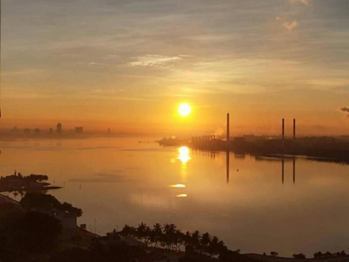 Seaview Condo Near Rf Mall, Food Court & Free Netflix 조호르 바루 외부 사진
